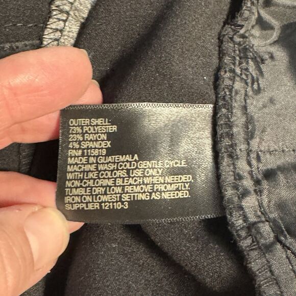 Women’s black work slacks size 8 S. Worthington - office wear capsule wardrobe - Picture 10 of 10